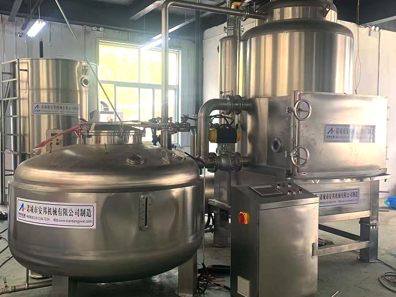 陜西果蔬脆片低溫油炸加工現(xiàn)場